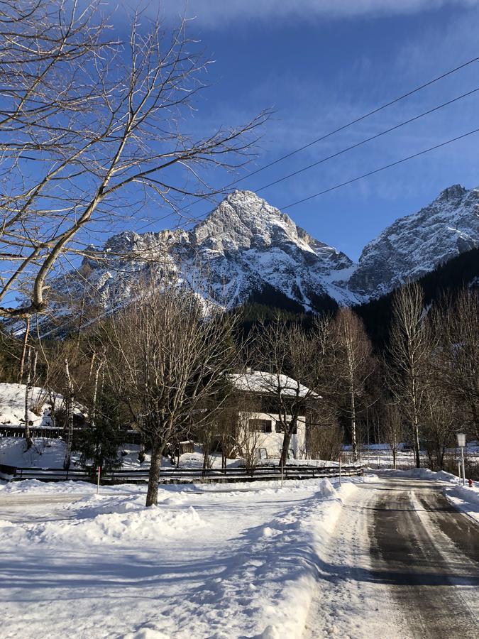 Апартаменты Haus Sonnenspitze - Fam. Nessler Бибервир Экстерьер фото